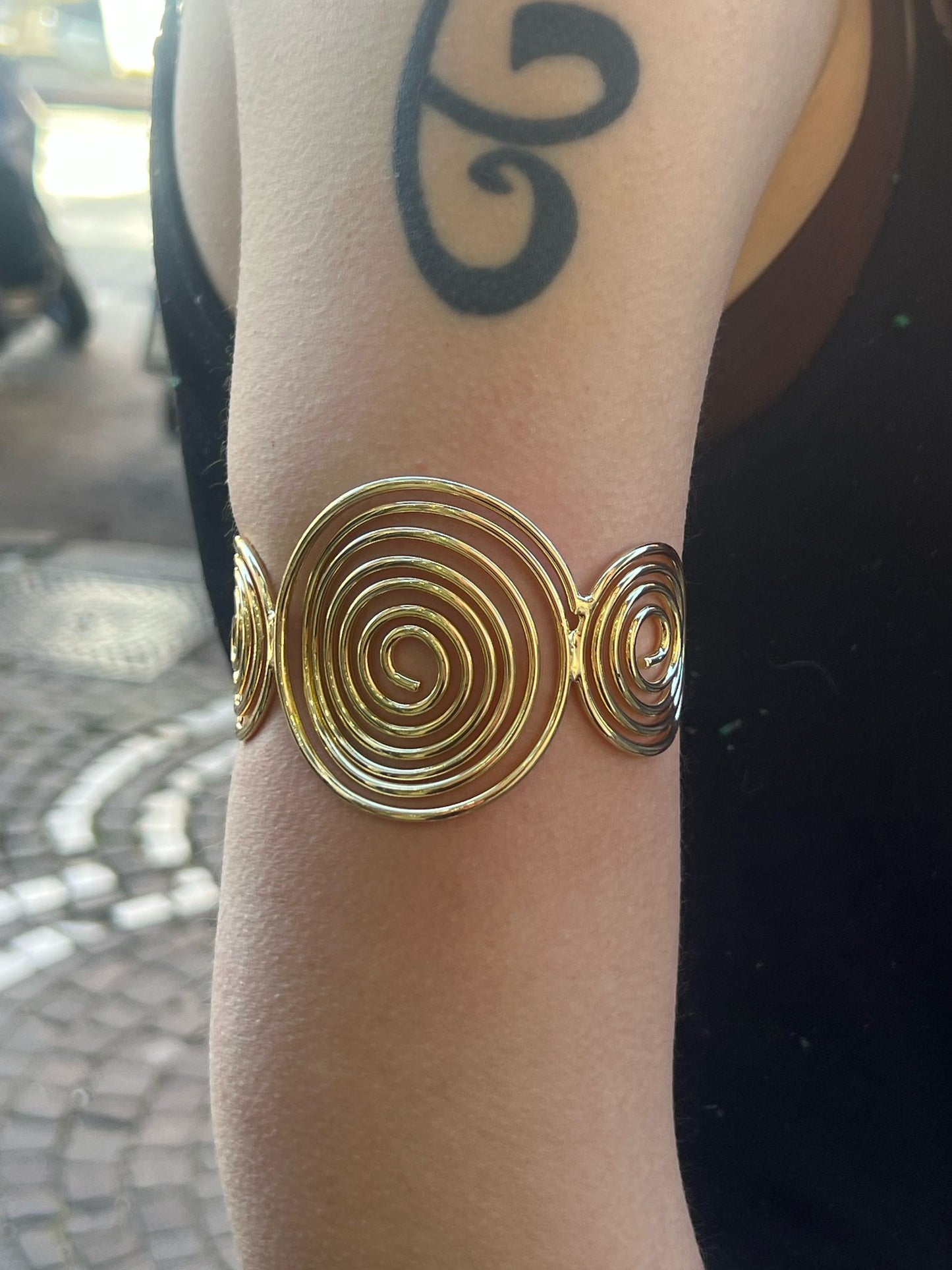 BRARMCUFF/9